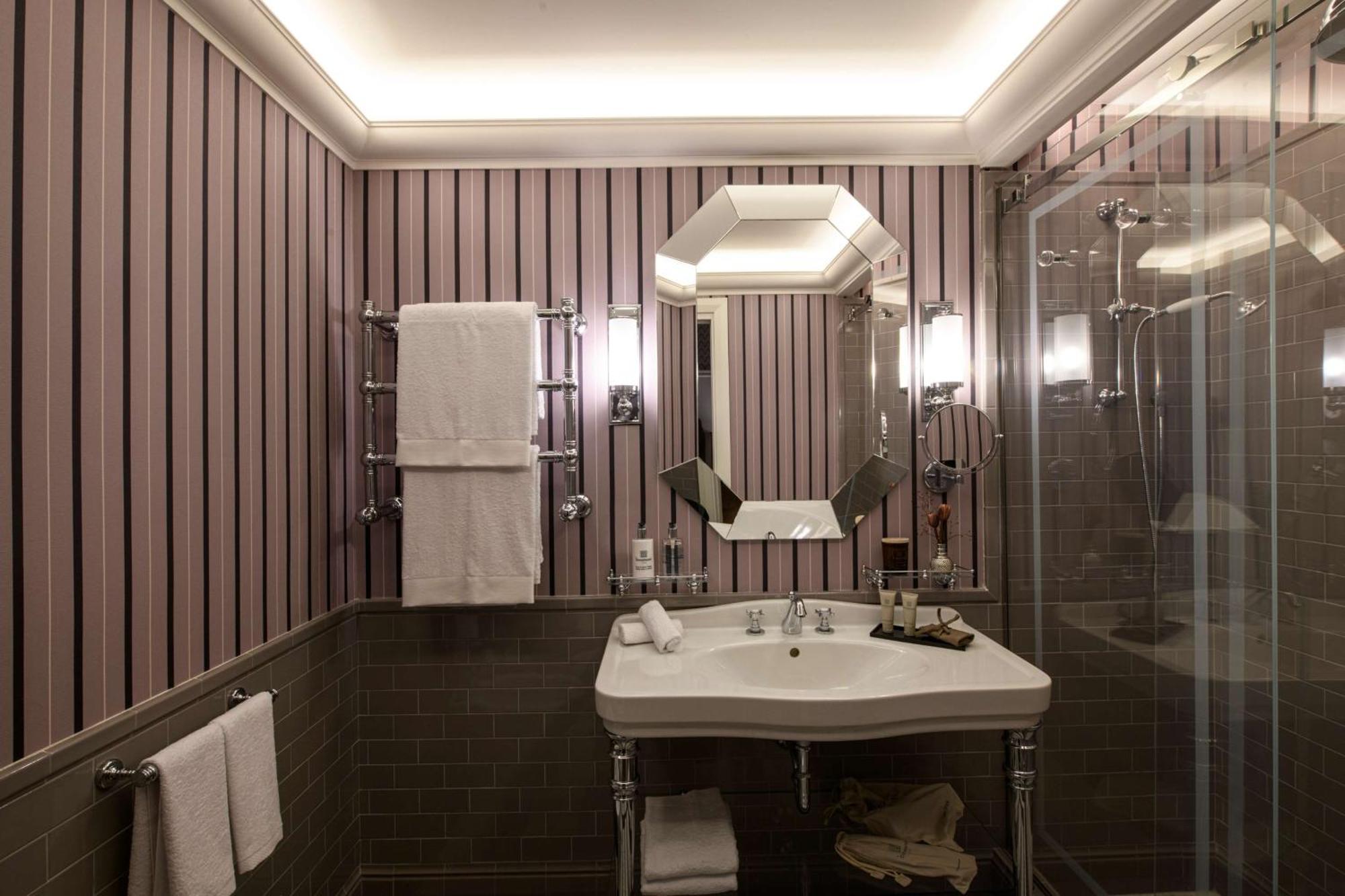 Junior Suite,1274550949:JPEG